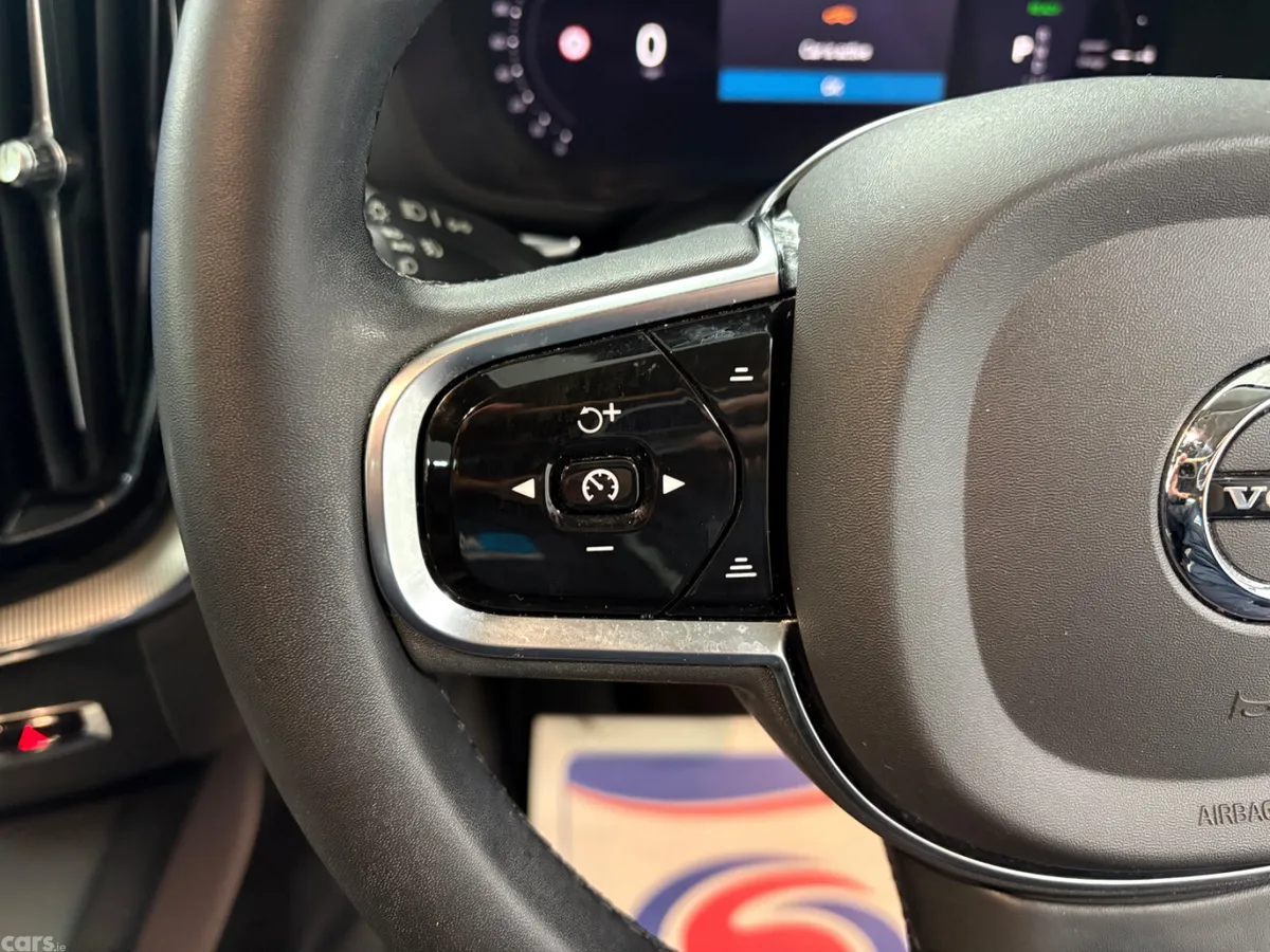 Volvo XC60 SUV, Petrol Hybrid, 2024, Grey