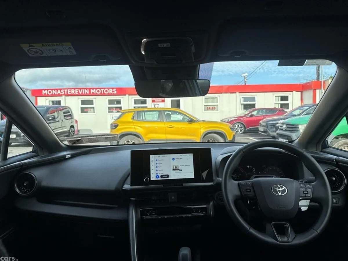 Toyota C-HR SUV, Petrol Hybrid, 2026, Blue