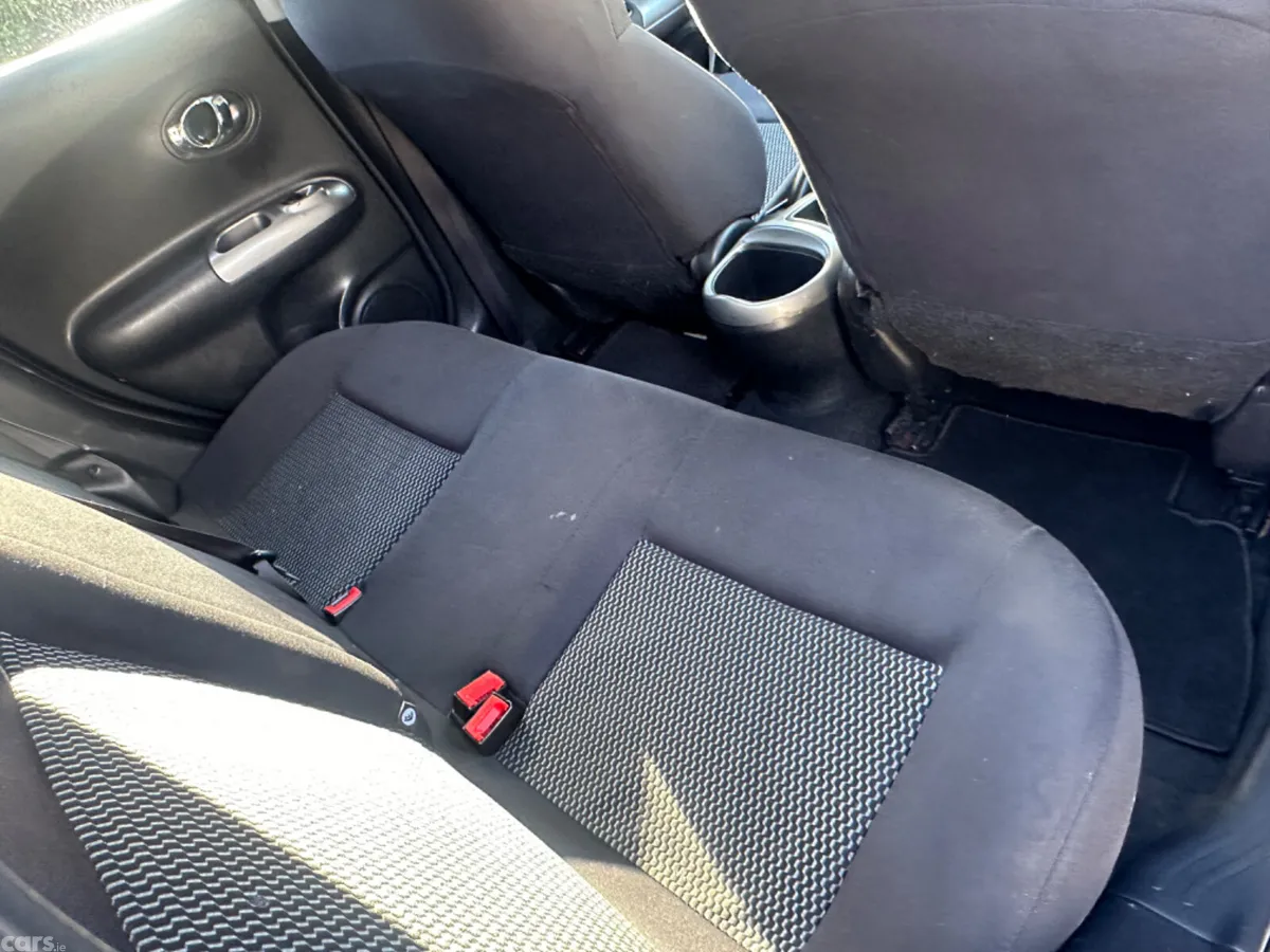 Nissan Juke SUV, Diesel, 2015, Silver
