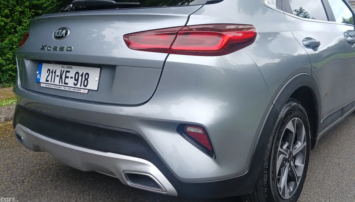 Kia Ceed Hatchback, Petrol, 2021, Grey