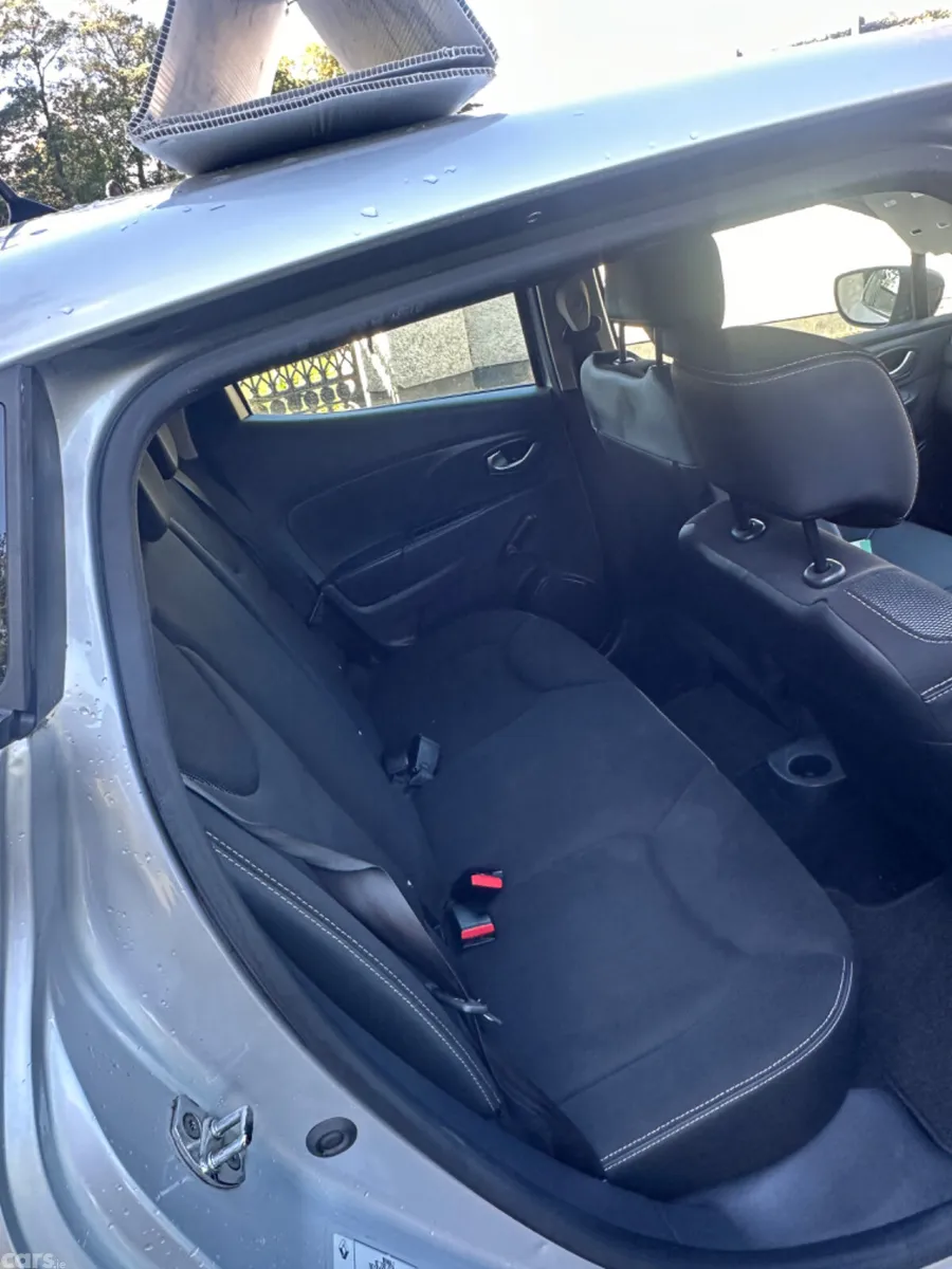 Renault Clio Hatchback, Petrol, 2016, Silver