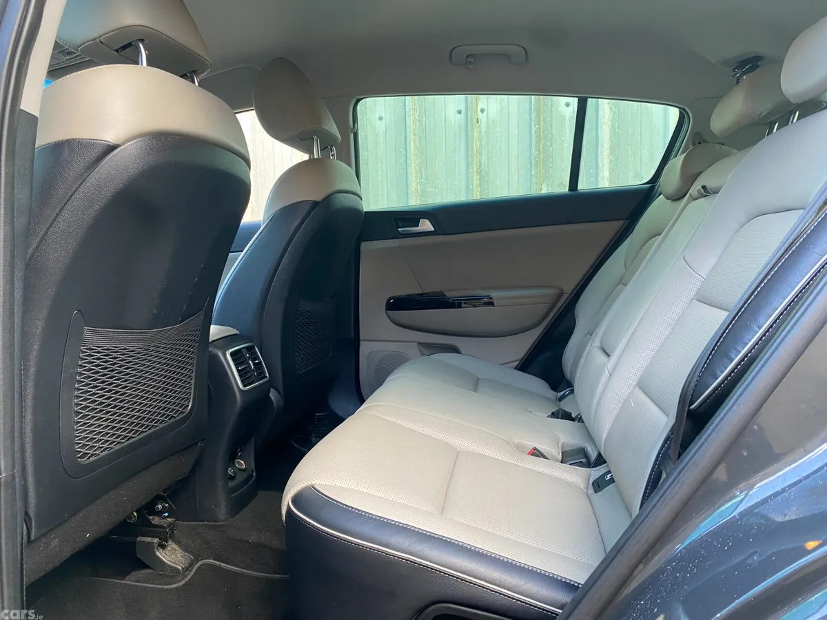 Kia Sportage SUV, Diesel, 2019, Grey
