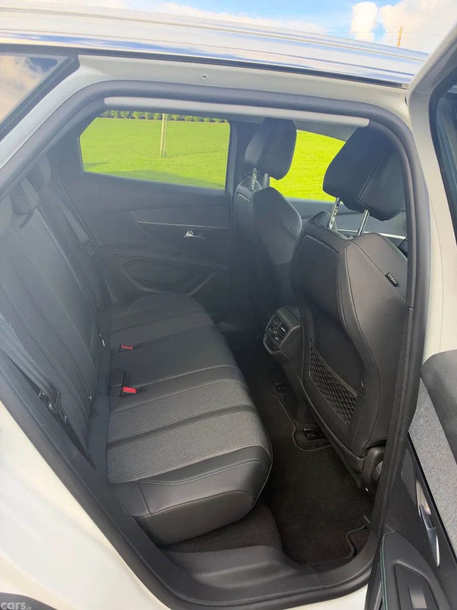 Peugeot 3008 SUV, Diesel, 2022, White
