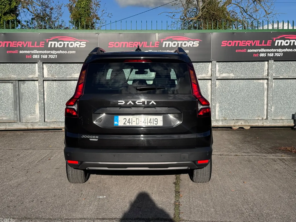 Dacia Jogger MPV, Petrol, 2024, Black
