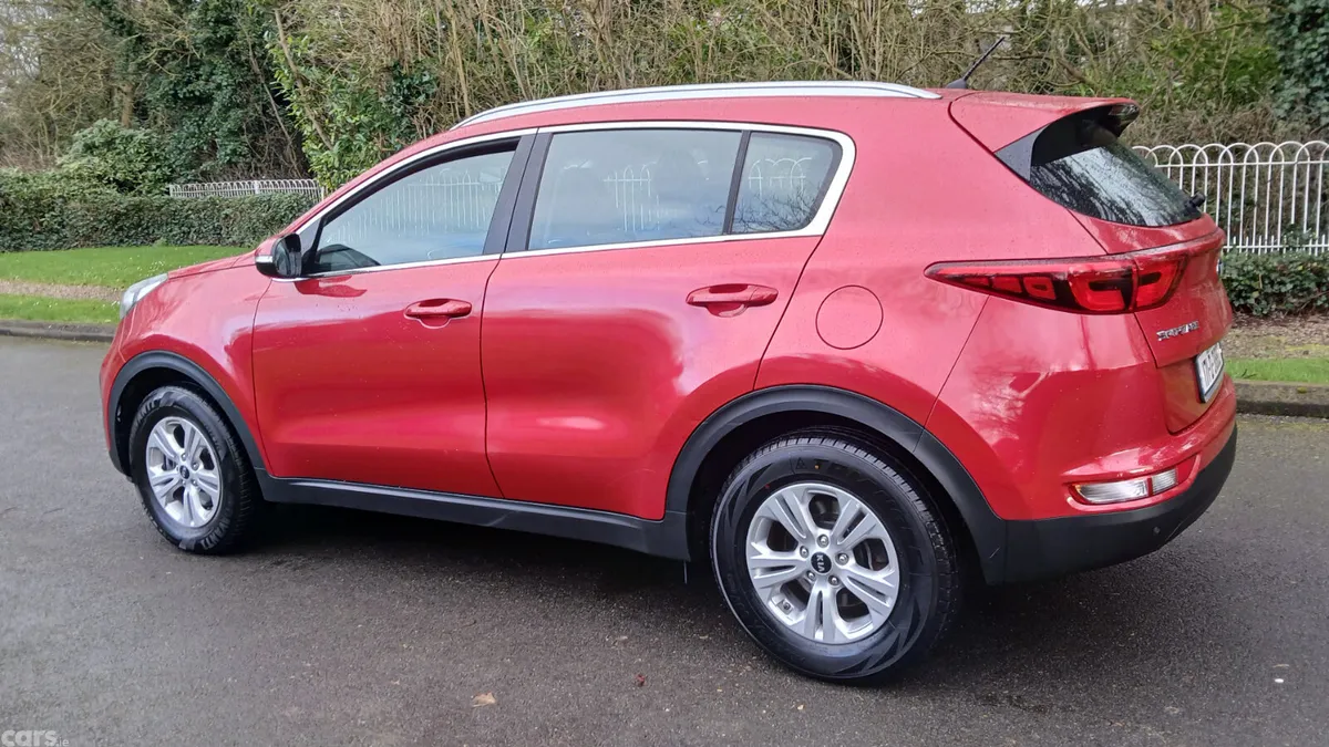 Kia Sportage SUV, Diesel, 2017, Red