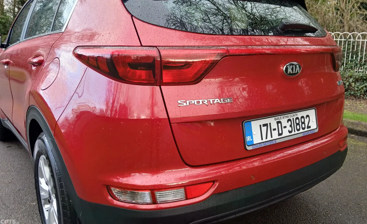 Kia Sportage SUV, Diesel, 2017, Red