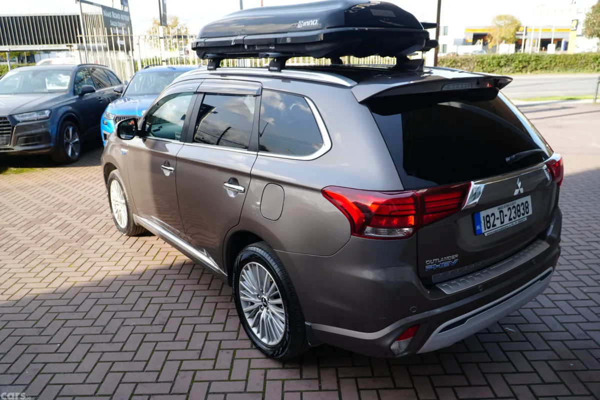 Mitsubishi Outlander SUV, Petrol Plug-in Hybrid, 2018, Brown