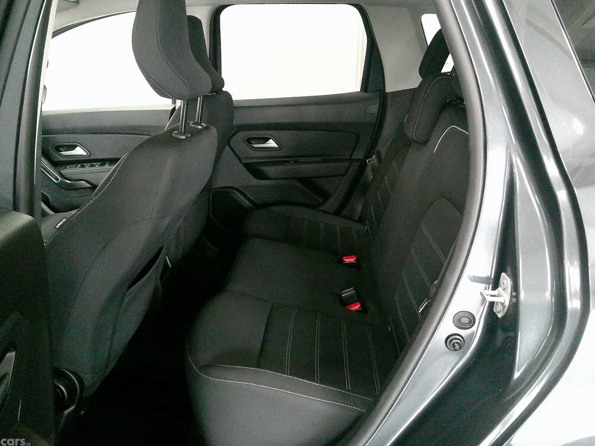 Dacia Duster SUV, Diesel, 2024, Grey