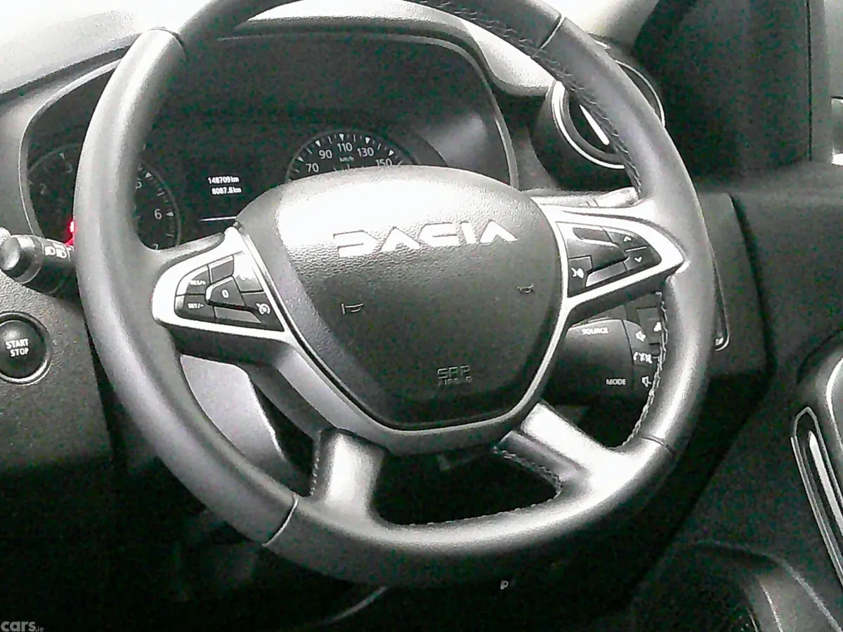 Dacia Duster SUV, Diesel, 2024, Grey