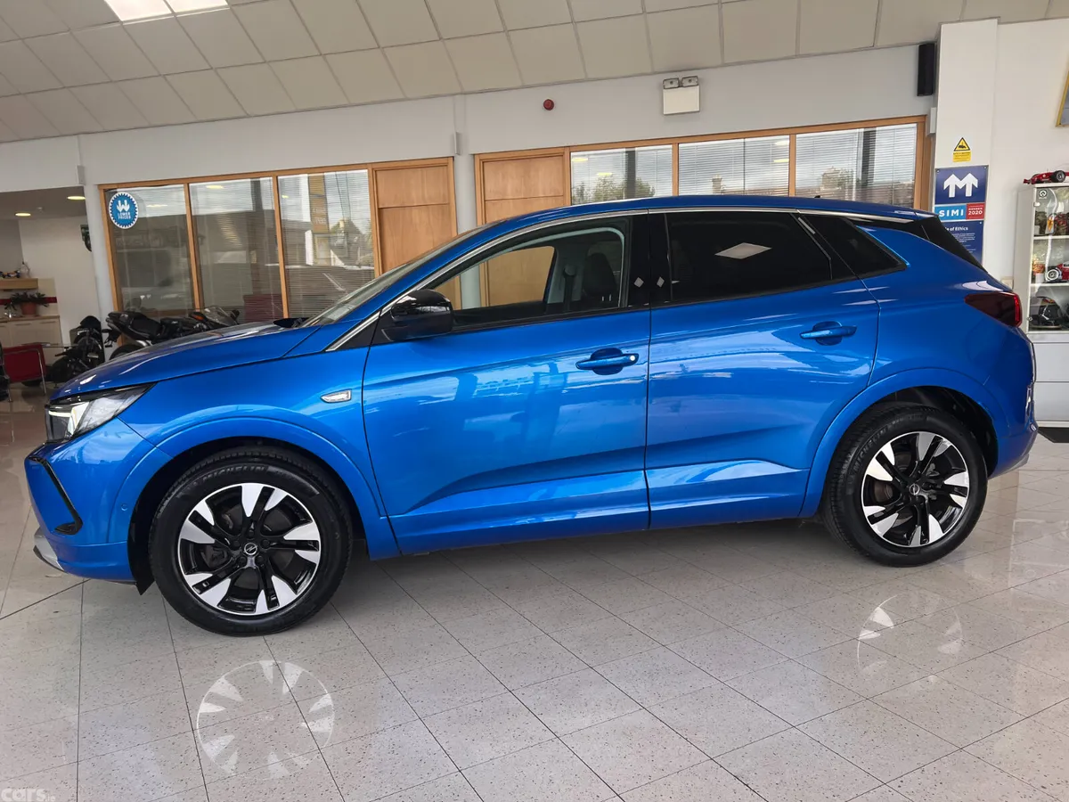 Opel Grandland X SUV, Petrol, 2023, Blue