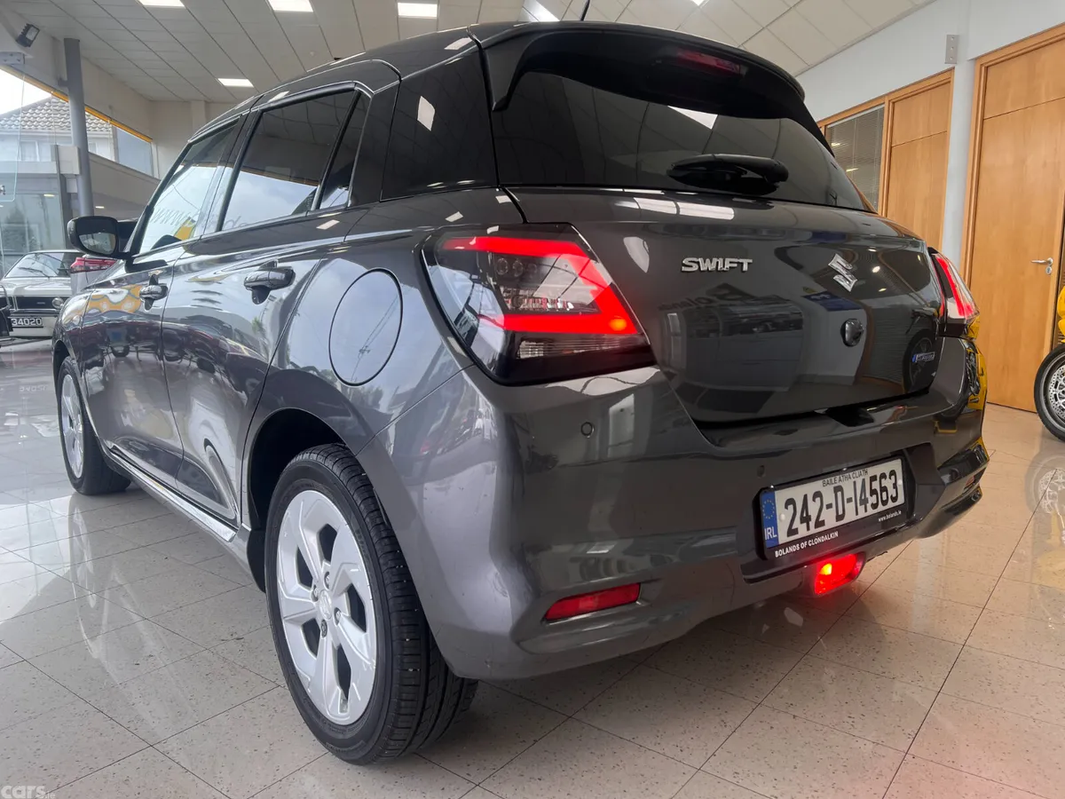 Suzuki Swift Hatchback, Petrol Hybrid, 2024, Grey