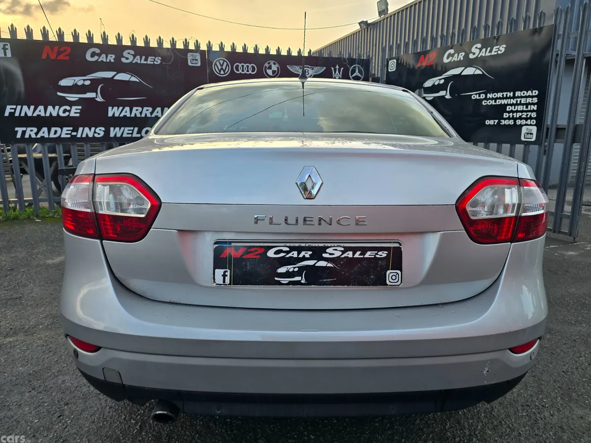 Renault Fluence Saloon, Diesel, 2011, Silver