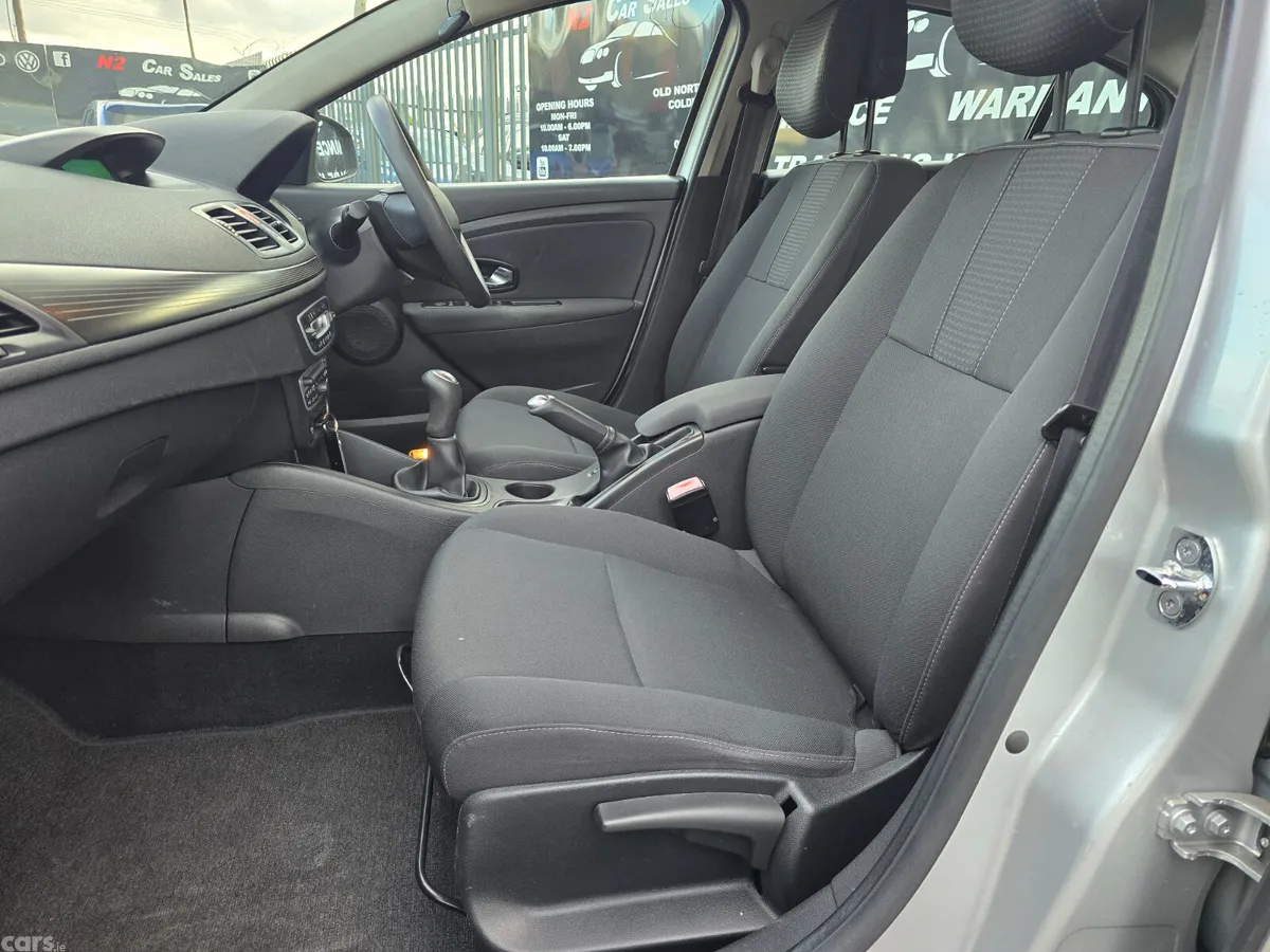 Renault Fluence Saloon, Diesel, 2011, Silver