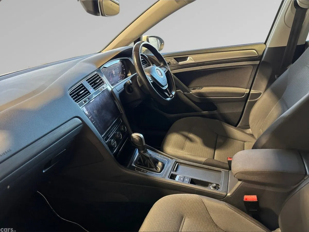 Volkswagen Golf Hatchback, Petrol, 2019, White
