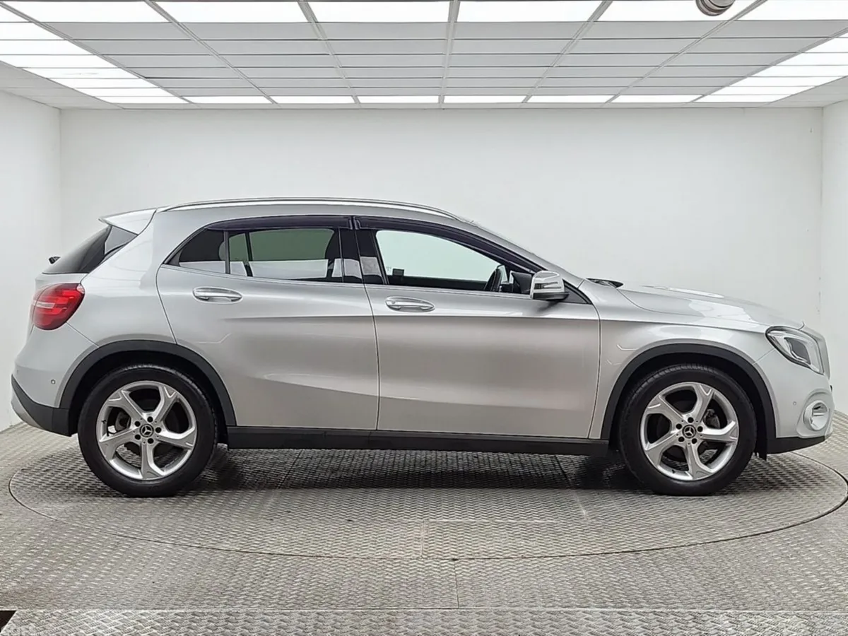Mercedes-Benz GLA SUV, Petrol, 2018, Silver
