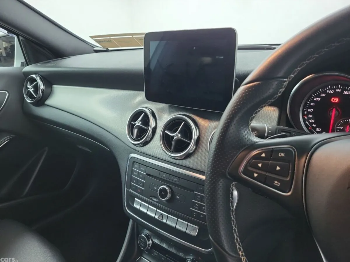 Mercedes-Benz GLA SUV, Petrol, 2018, Silver
