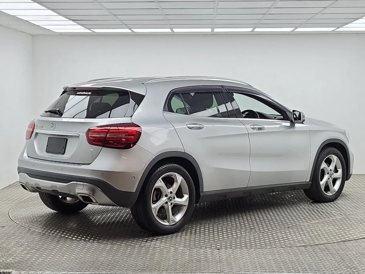 Mercedes-Benz GLA SUV, Petrol, 2018, Silver