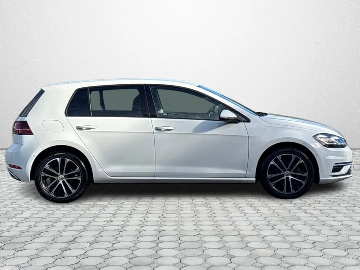 Volkswagen Golf Hatchback, Petrol, 2019, White