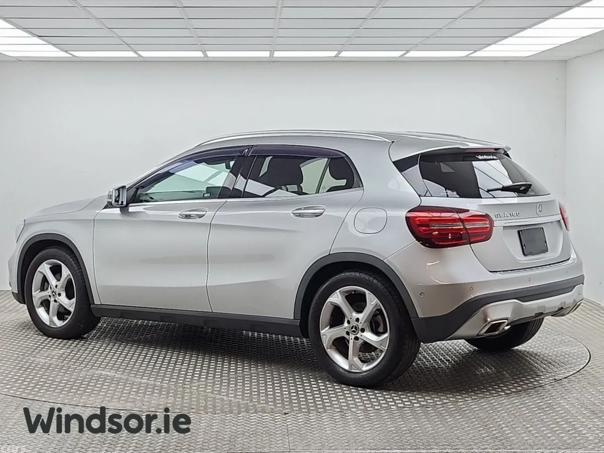 Mercedes-Benz GLA SUV, Petrol, 2018, Silver