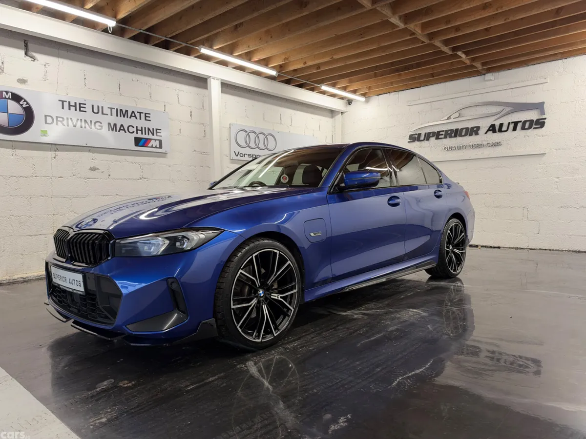 BMW 3-Series Saloon, Petrol Hybrid, 2023, Blue