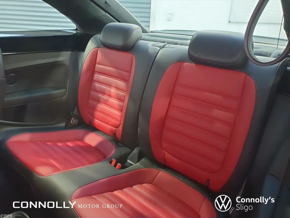 Volkswagen Beetle Hatchback, Petrol, 2019, White