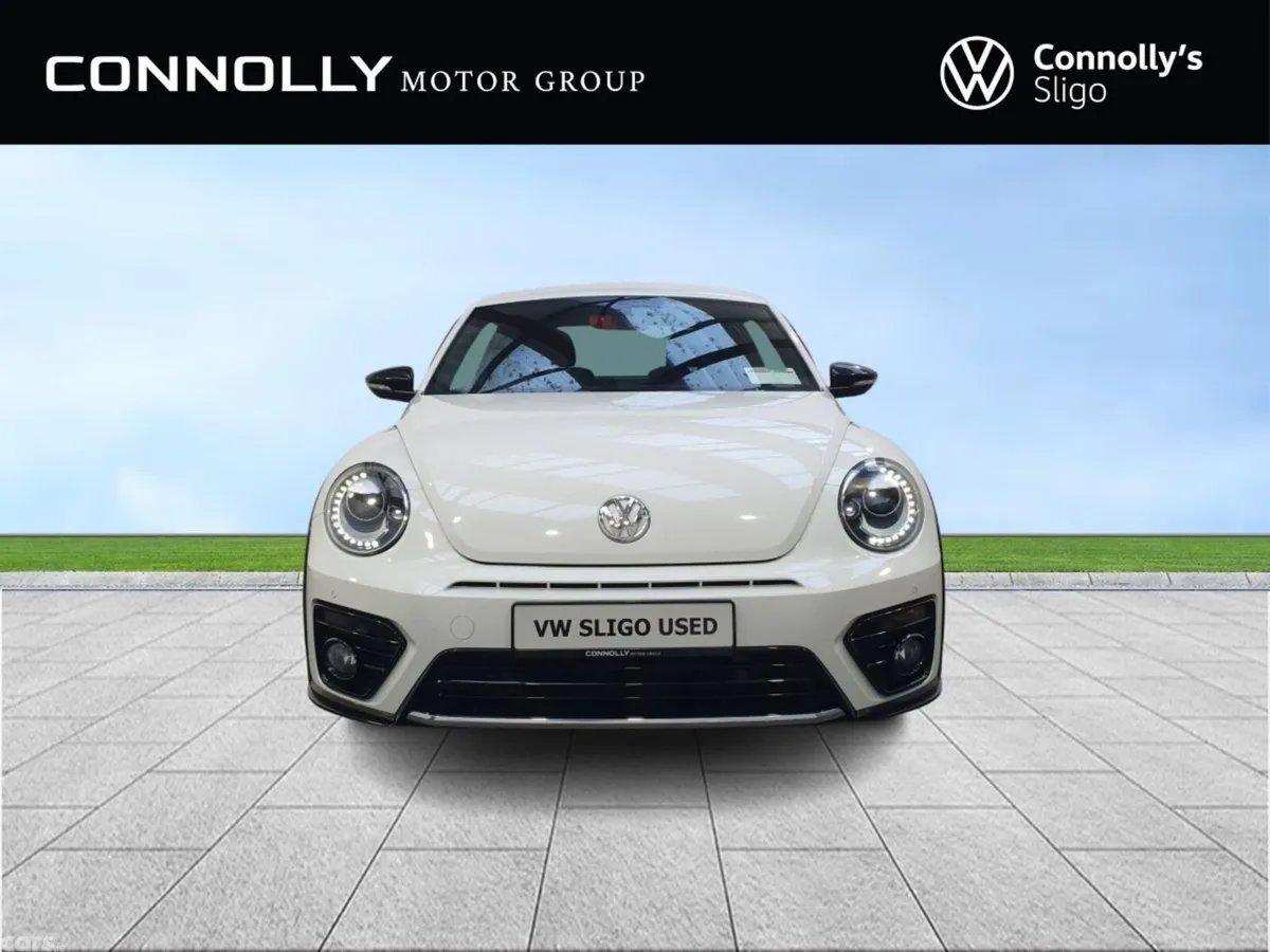 Volkswagen Beetle Hatchback, Petrol, 2019, White