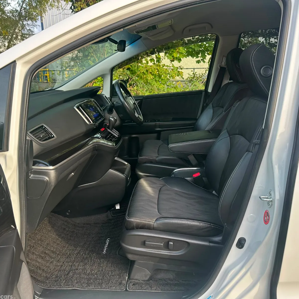 Honda Odyssey MPV, Petrol Hybrid, 2018, White