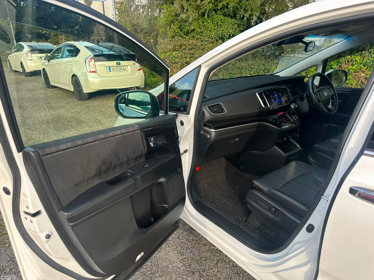 Honda Odyssey MPV, Petrol Hybrid, 2018, White