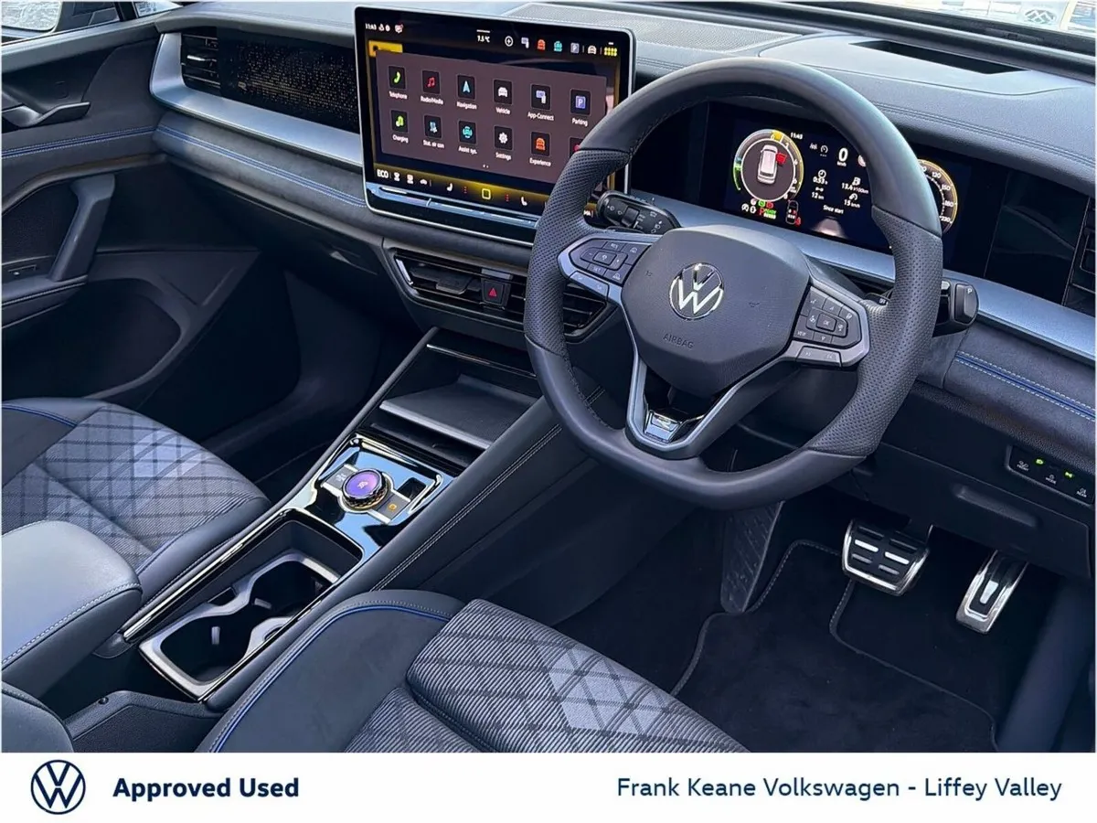 Volkswagen Tayron SUV, Petrol Plug-in Hybrid, 2026, Silver