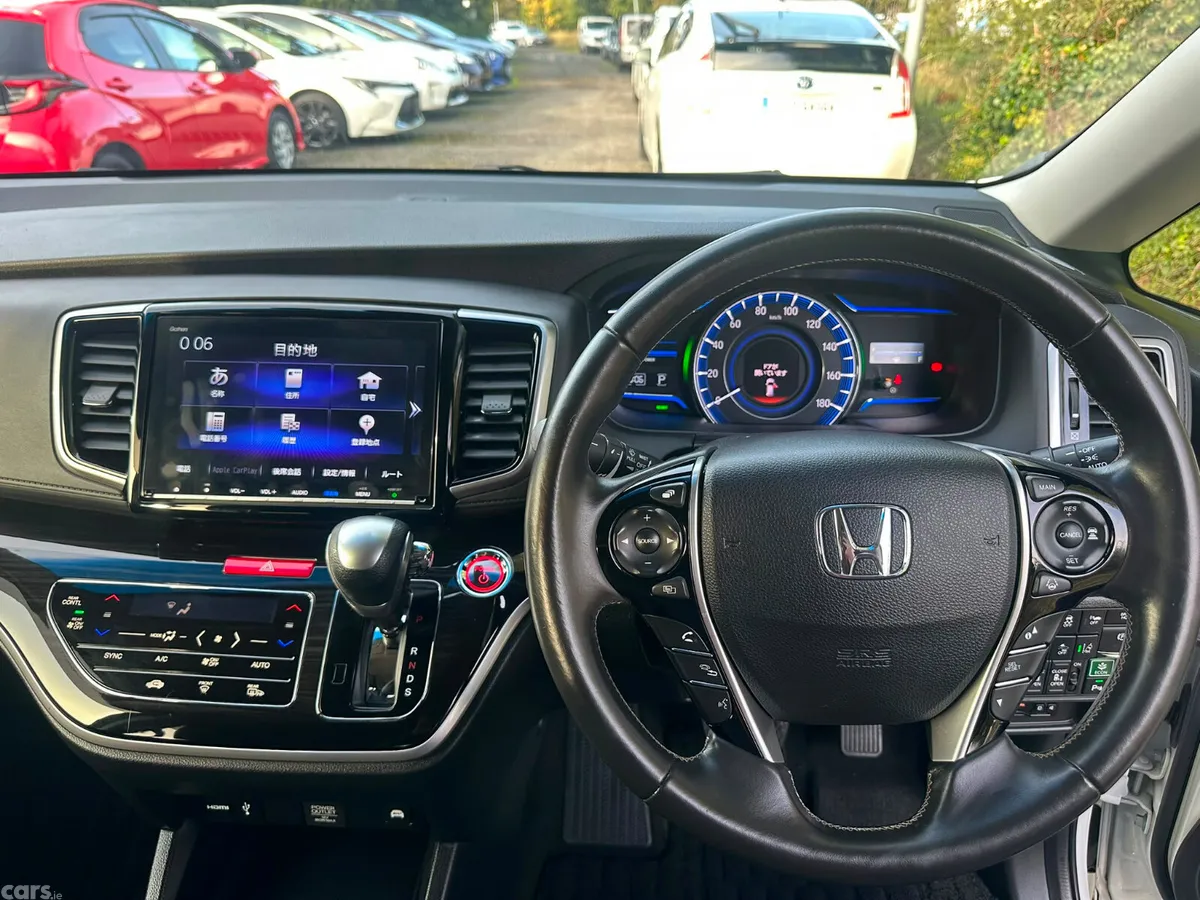 Honda Odyssey MPV, Petrol Hybrid, 2018, White