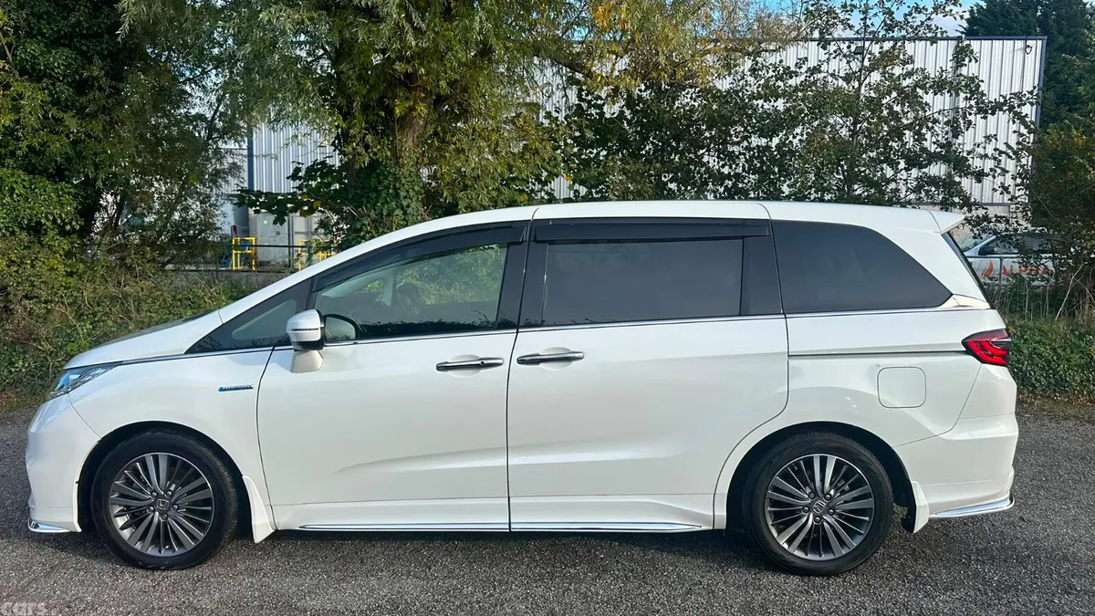 Honda Odyssey MPV, Petrol Hybrid, 2018, White
