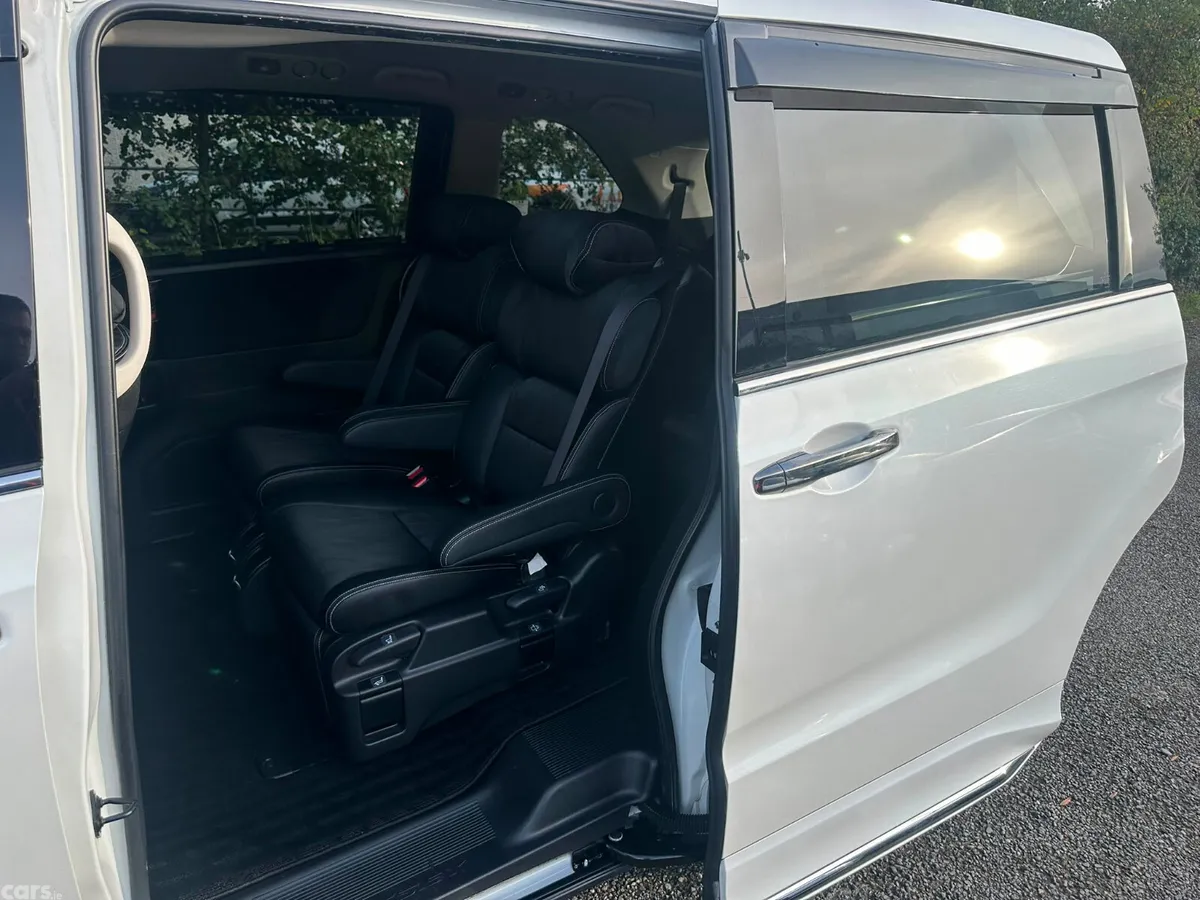 Honda Odyssey MPV, Petrol Hybrid, 2018, White