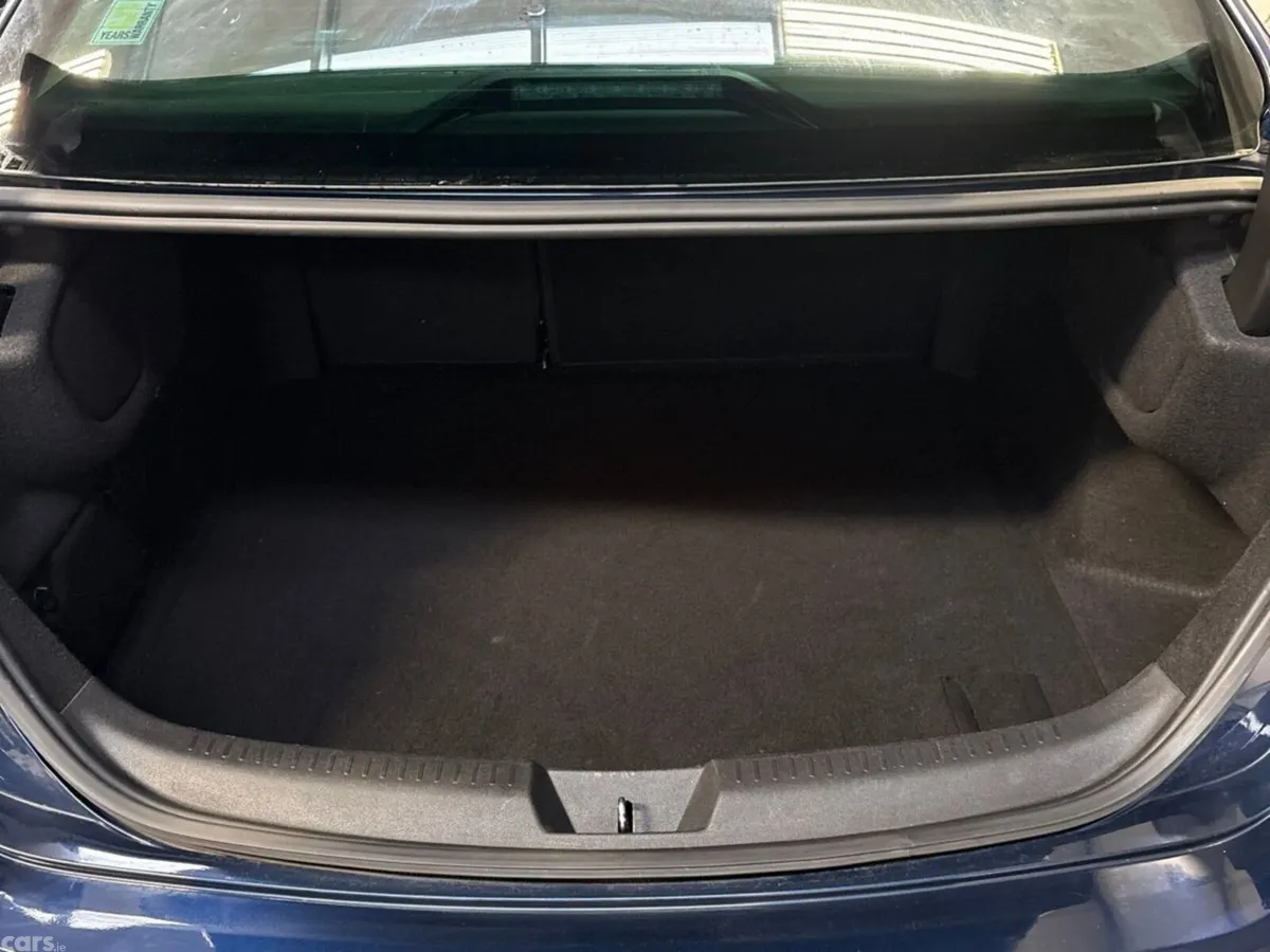 Renault Megane Saloon, Diesel, 2021, Blue