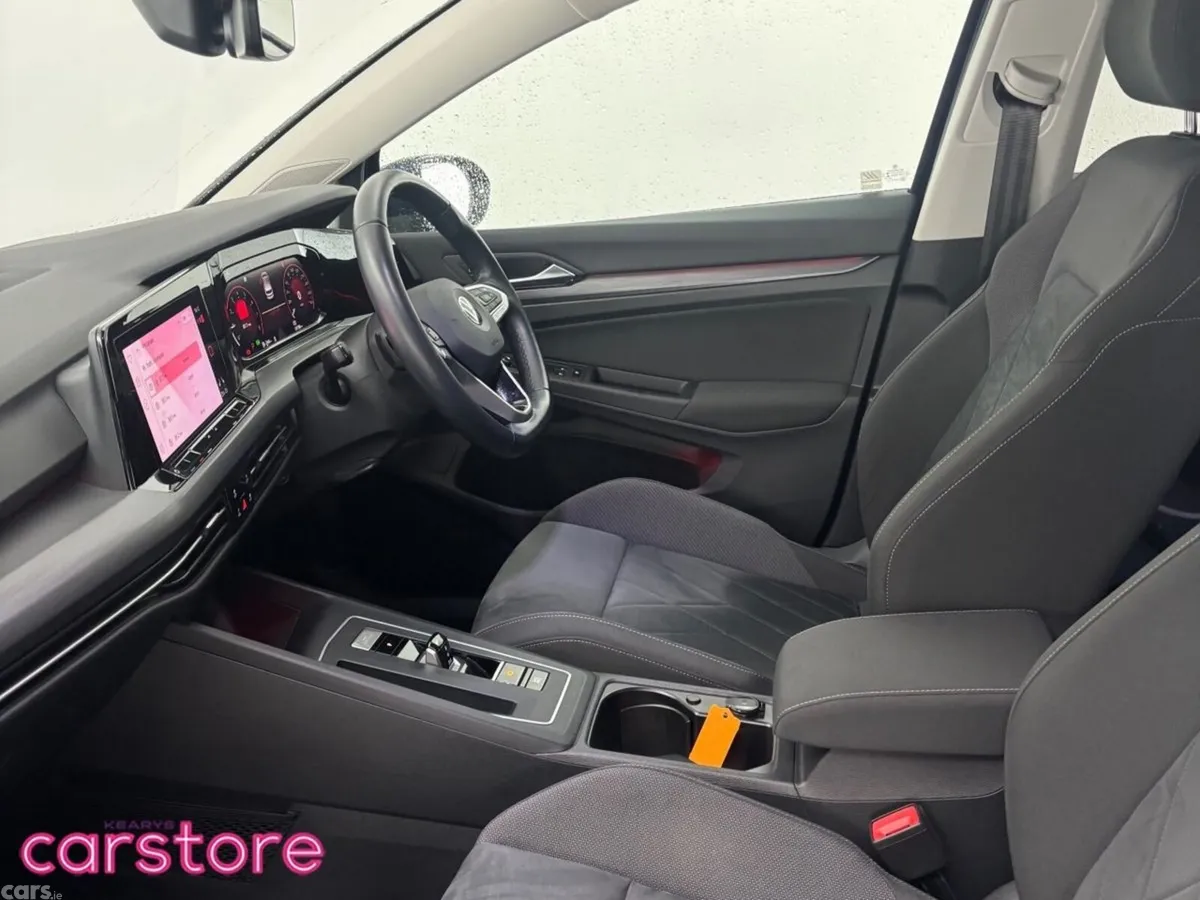 Volkswagen Golf Hatchback, Petrol, 2021, Blue