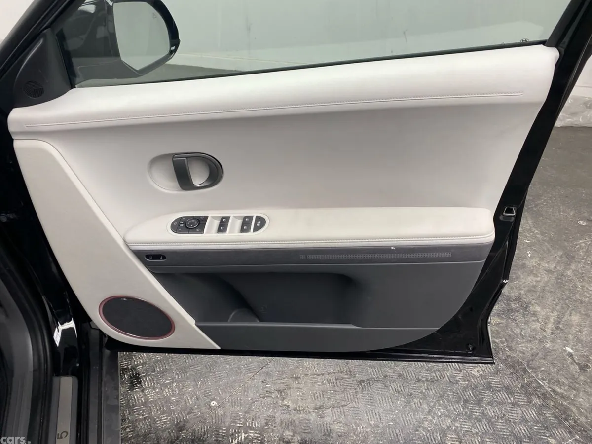 Hyundai IONIQ 5 MPV, Electric, 2026, Black
