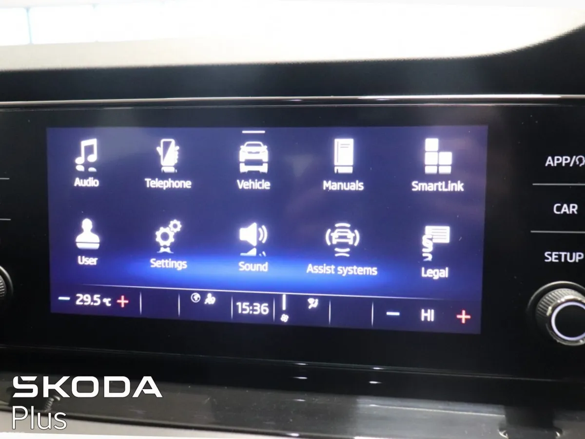 Skoda Octavia Saloon, Diesel, 2024, Blue