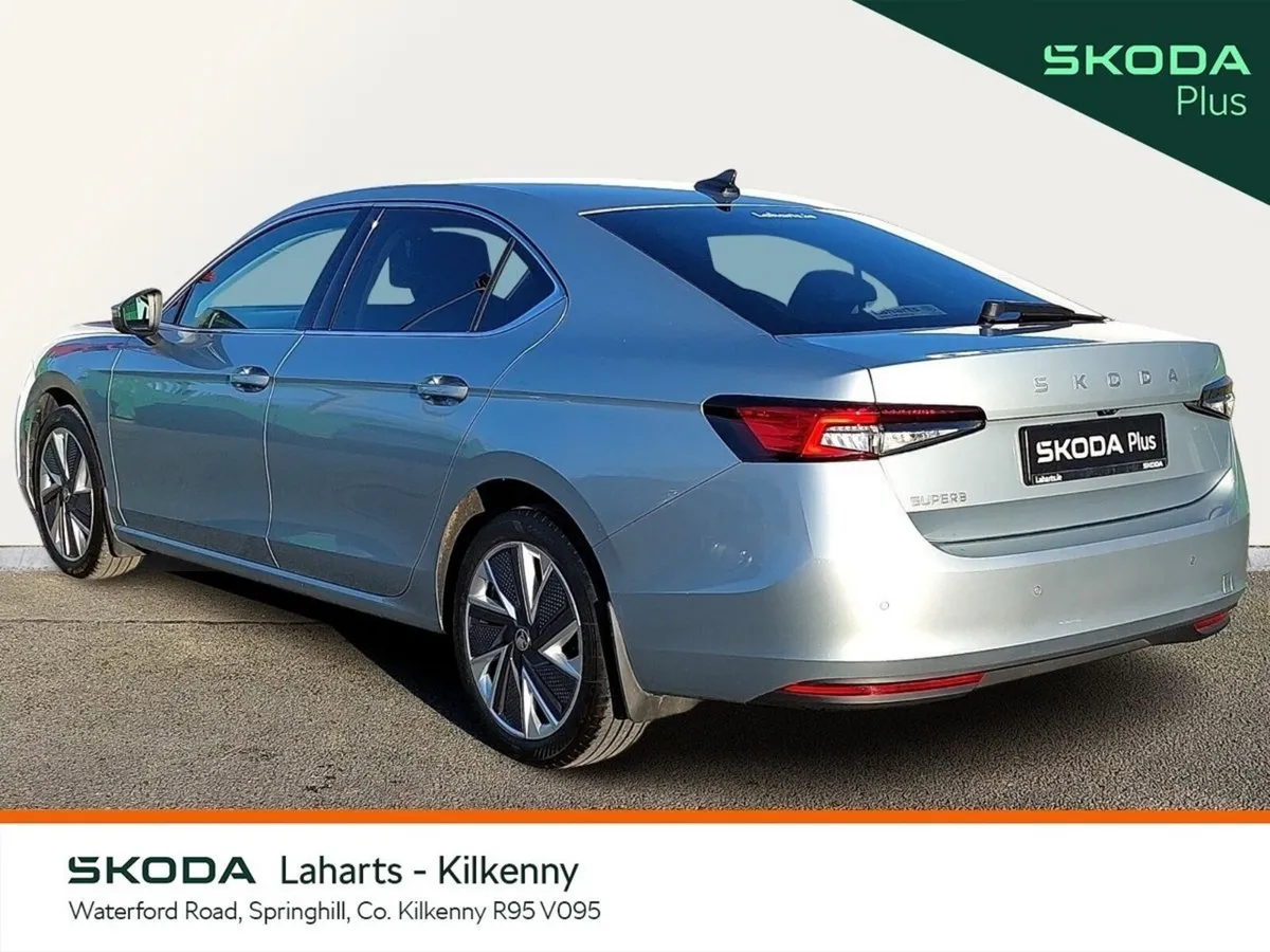 Skoda Superb Saloon, Diesel, 2025, Grey