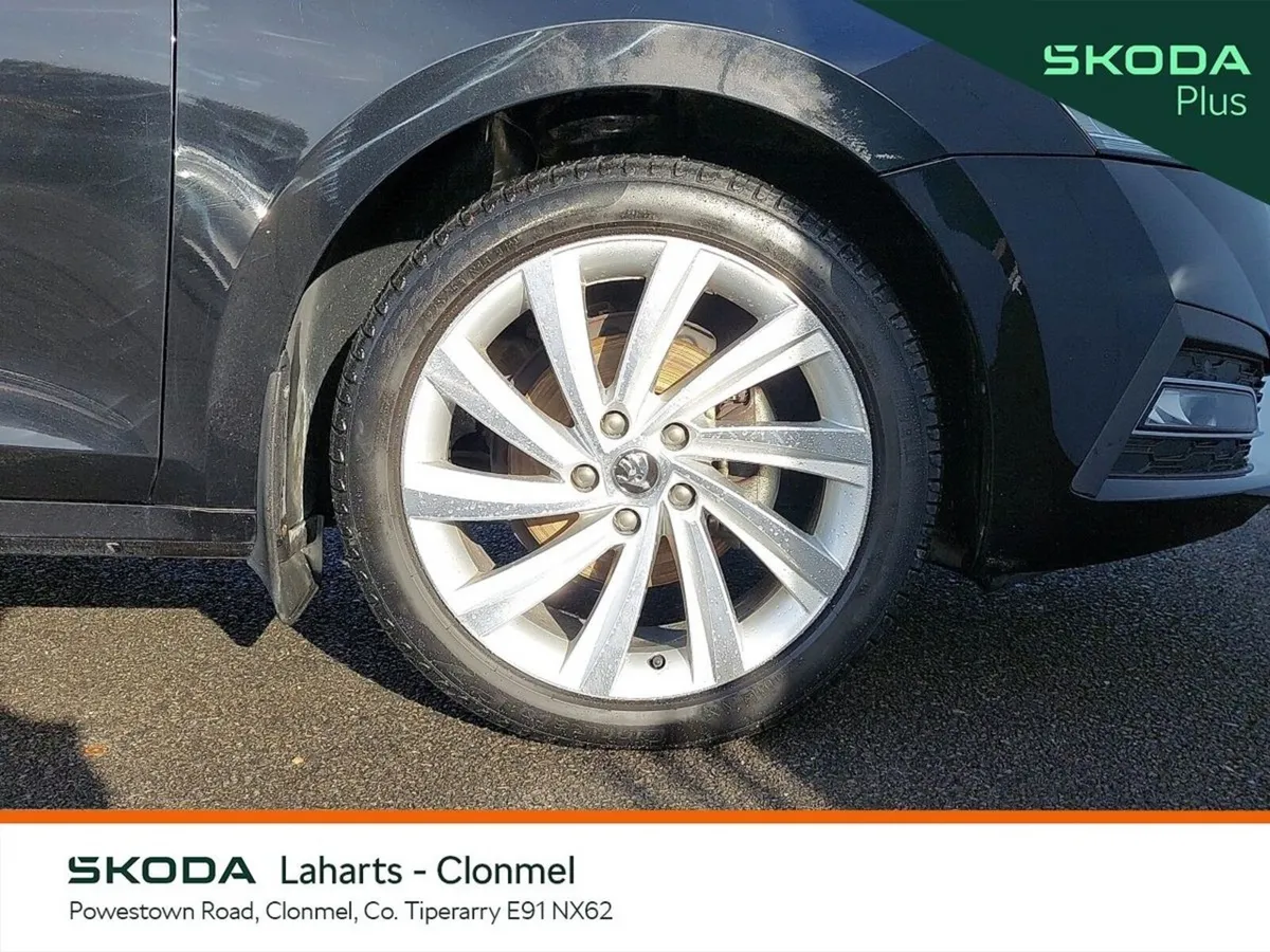 Skoda Octavia Saloon, Diesel, 2023, Black