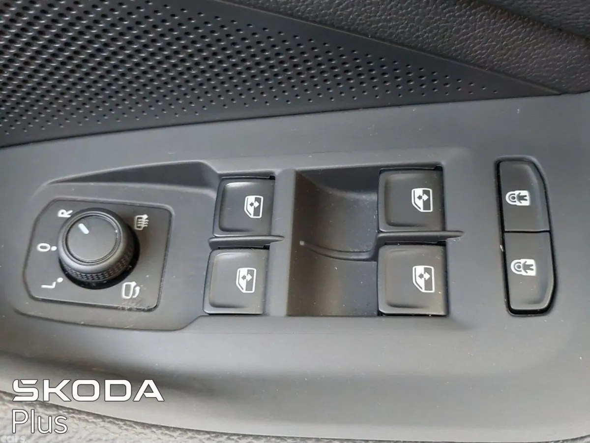 Skoda Superb Saloon, Diesel, 2025, Grey