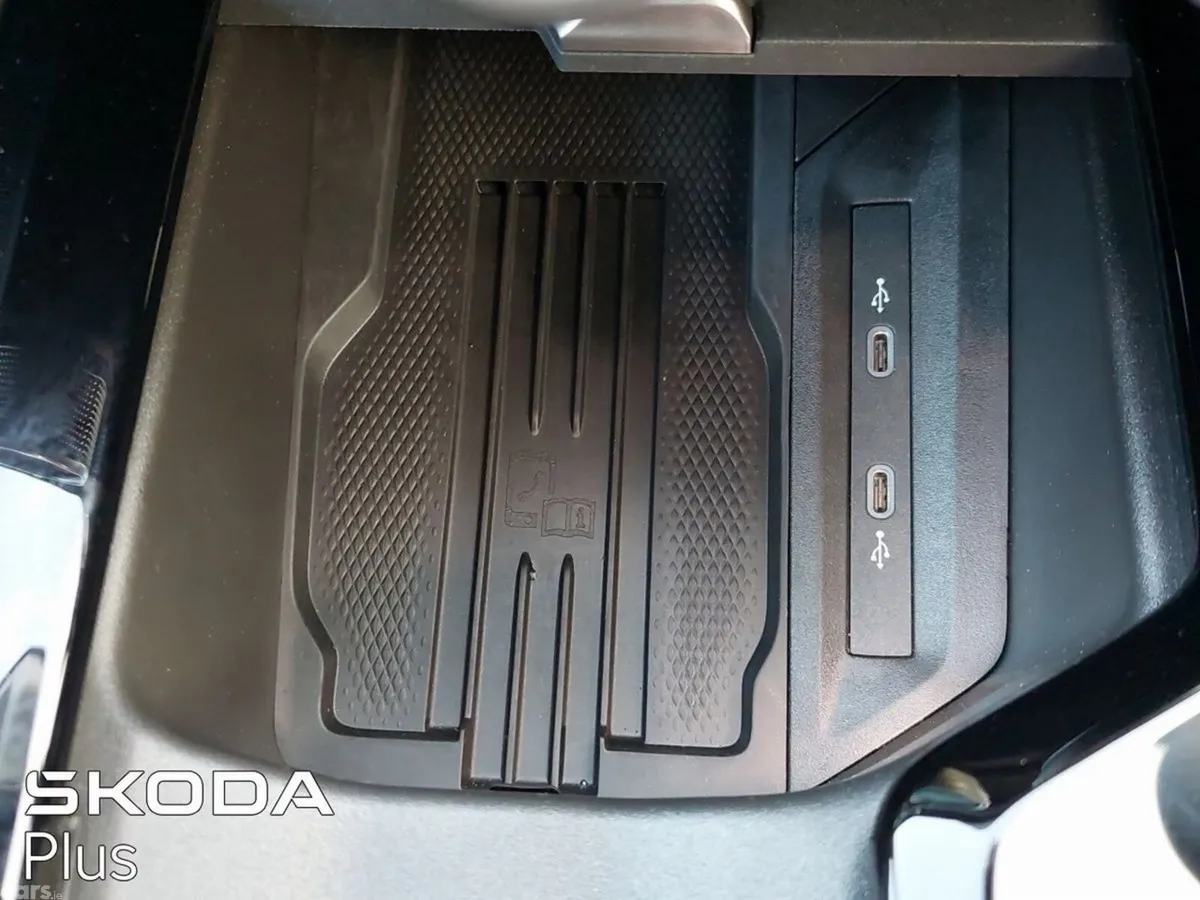 Skoda Superb Saloon, Diesel, 2025, Grey