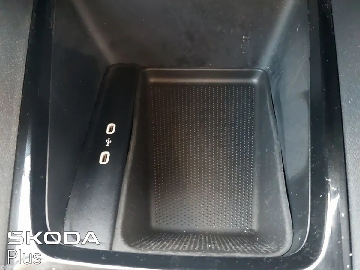 Skoda Octavia Saloon, Diesel, 2023, Black
