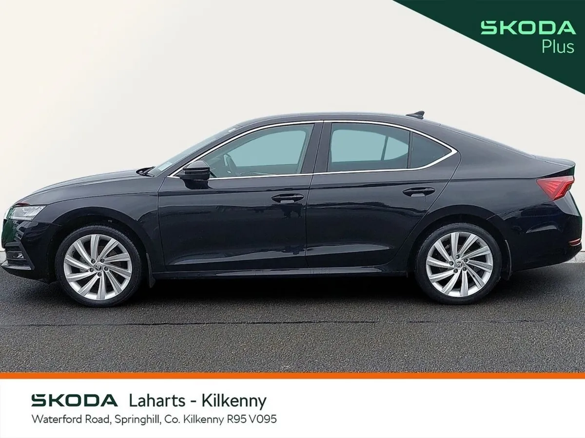 Skoda Octavia Saloon, Diesel, 2024, Black