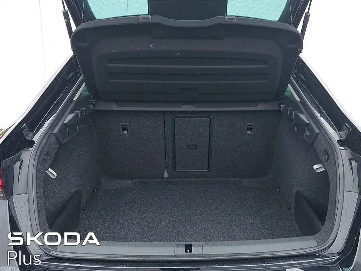 Skoda Octavia Saloon, Diesel, 2024, Black