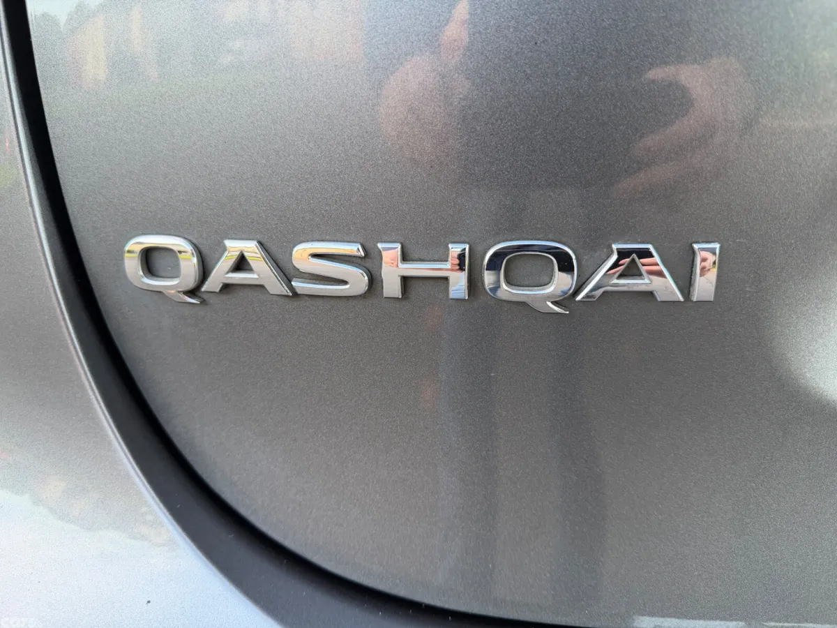 Nissan Qashqai Hatchback, Diesel, 2018, Grey