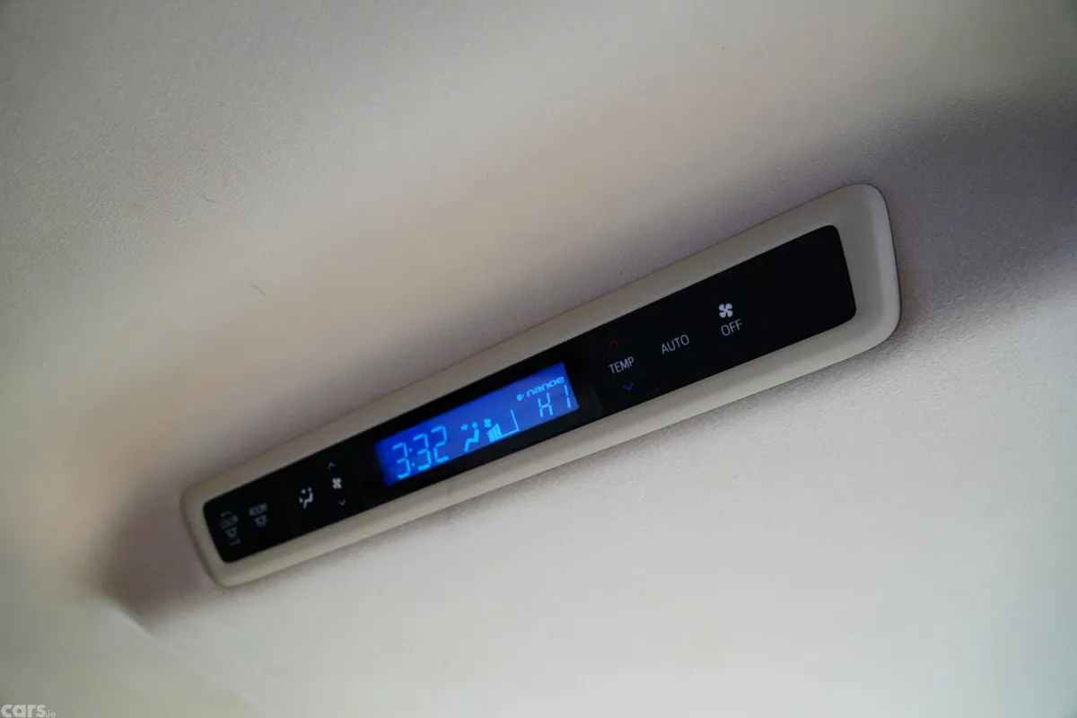 Toyota Alphard Van, Petrol Hybrid, 2015, White