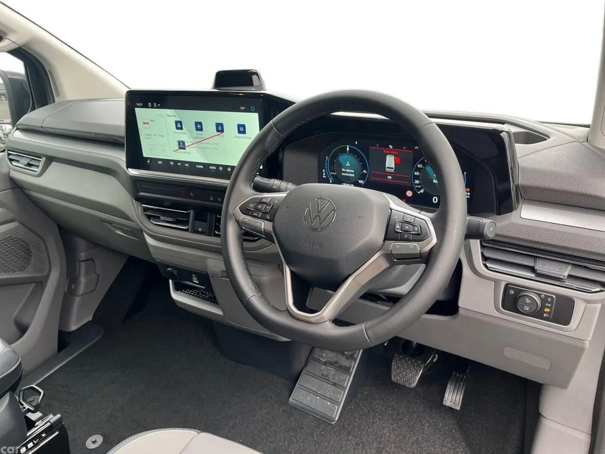 Volkswagen Caravelle MPV, Petrol Plug-in Hybrid, 2026, Black