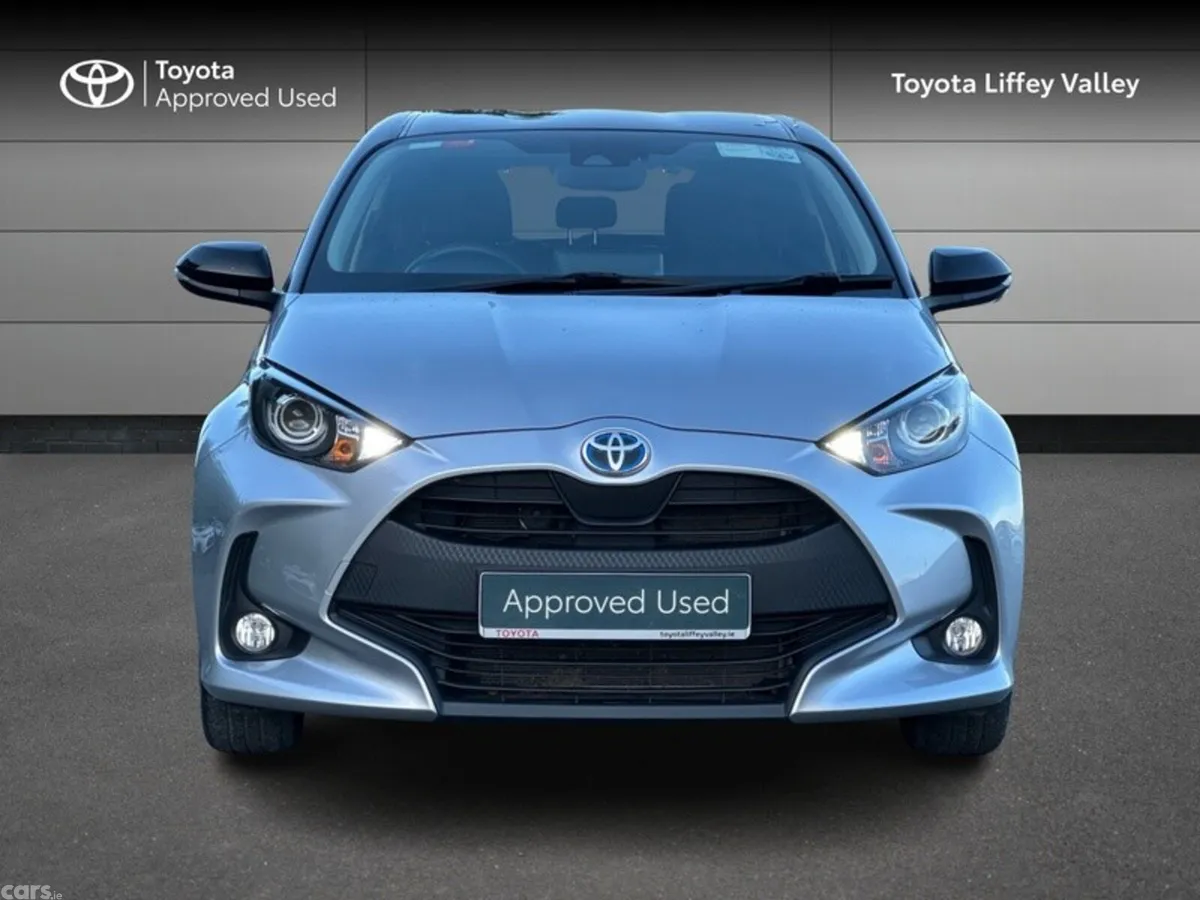 Toyota Yaris Hatchback, Petrol Hybrid, 2024, Grey