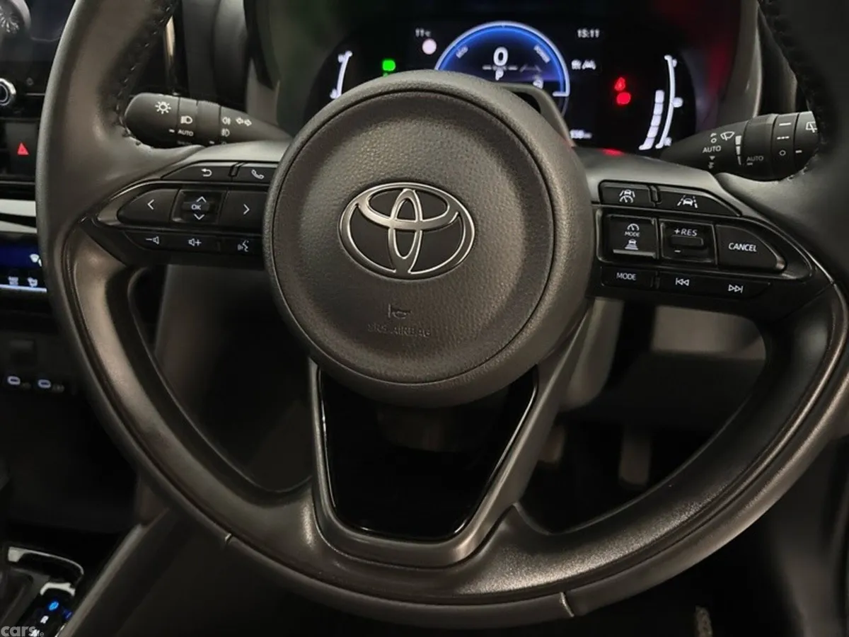 Toyota Yaris Cross Hatchback, Petrol Hybrid, 2026, Grey