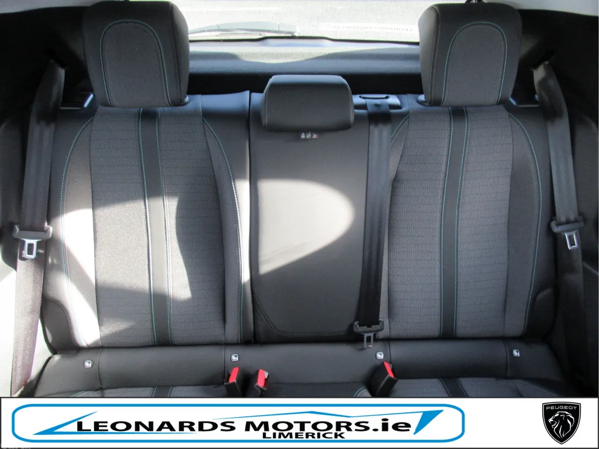 Peugeot 208 Hatchback, Electric, 2023, Black