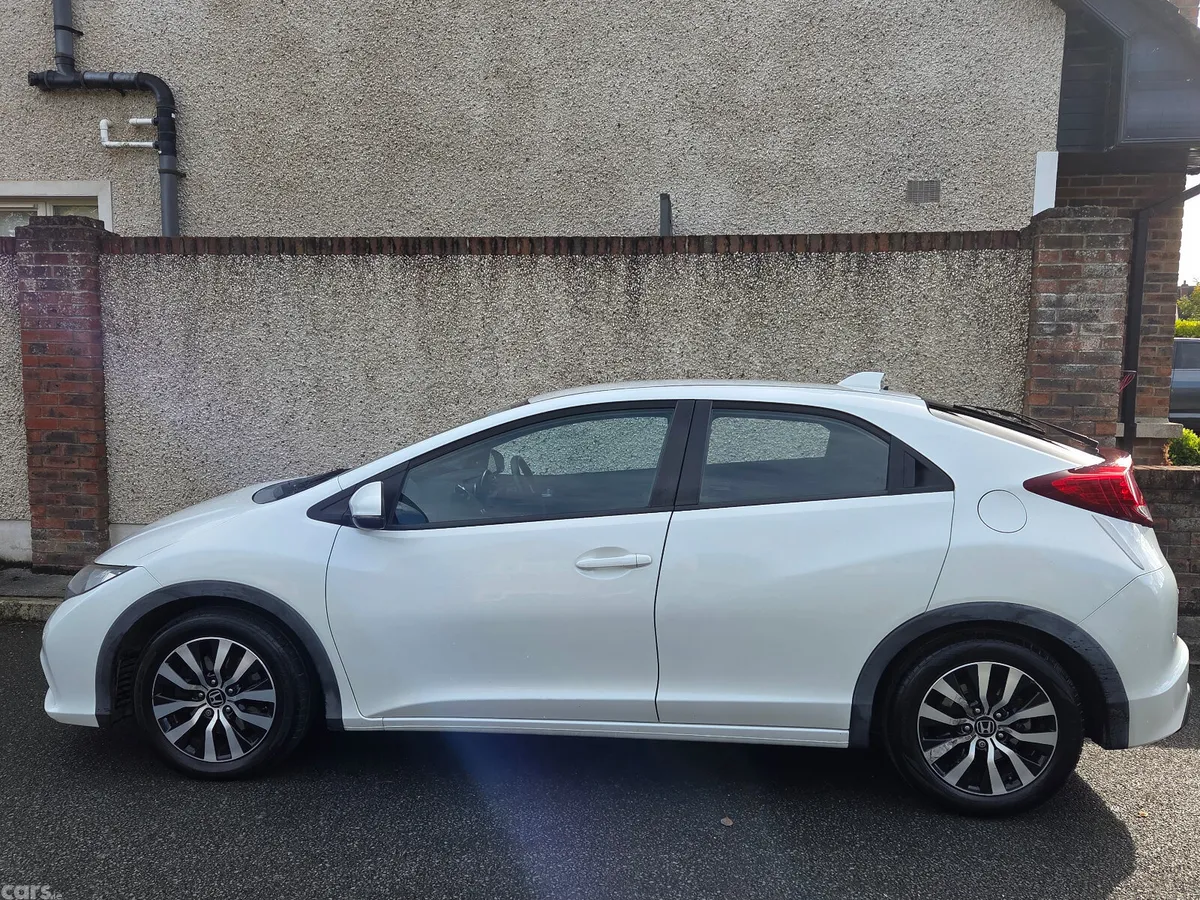 Honda Civic Hatchback, Diesel, 2014, White